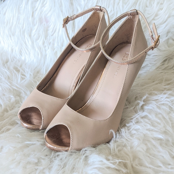 BCBGeneration Peep-toe Heels - Picture 7 of 9